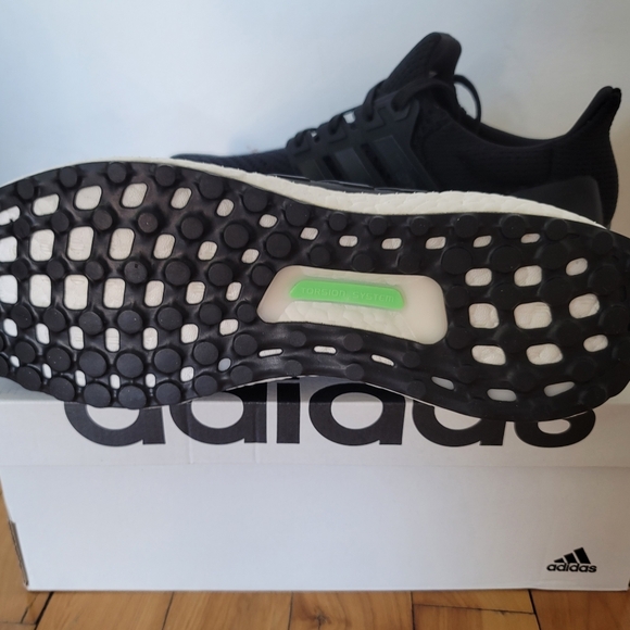 Adidas Ultraboost 1.0 DNA - Picture 4 of 4